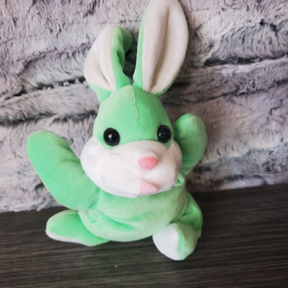 Cuddle Wit Lime Green Easter Bunny Rabbit Bean Pellets 9 Inch‎ Plush Animal